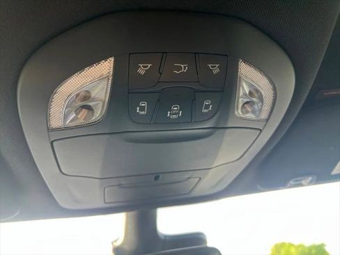 Certified 2026 Chrysler Pacifica Select FWD image 50
