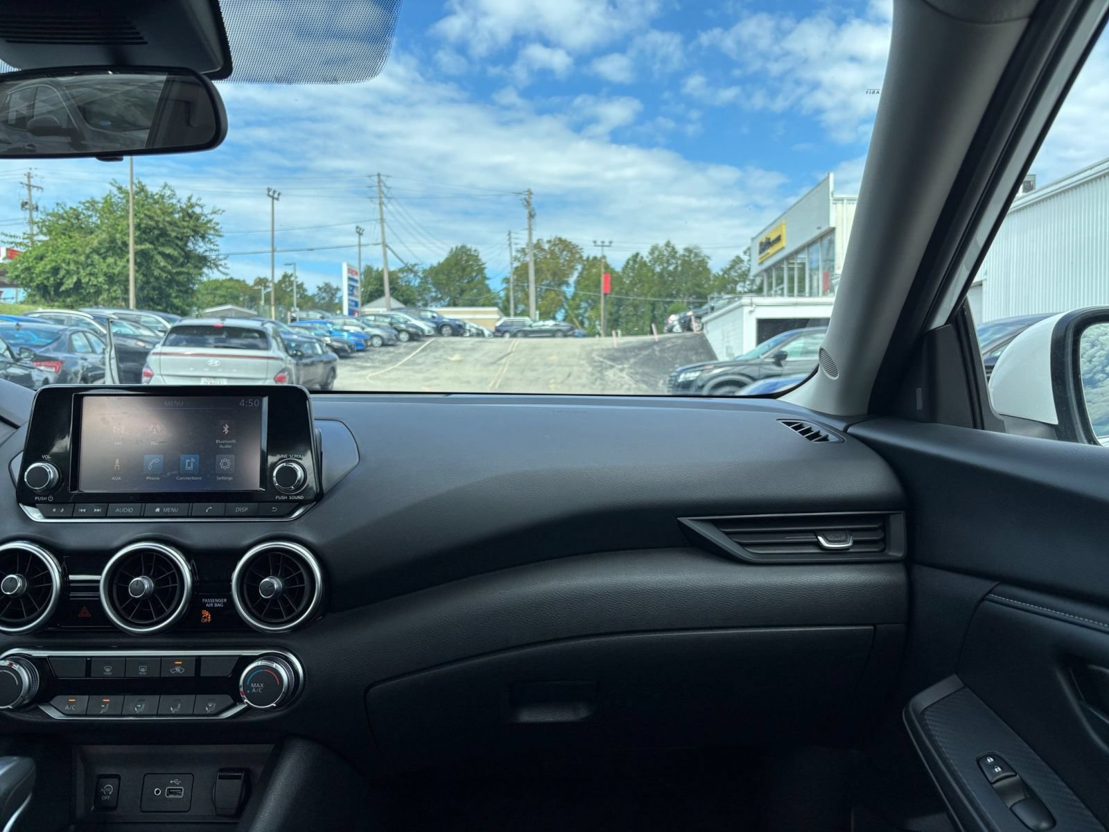 Used 2025 Nissan Sentra S FWD image 33