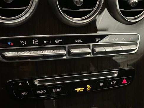 Used 2017 Mercedes-Benz GLC 300 image 19