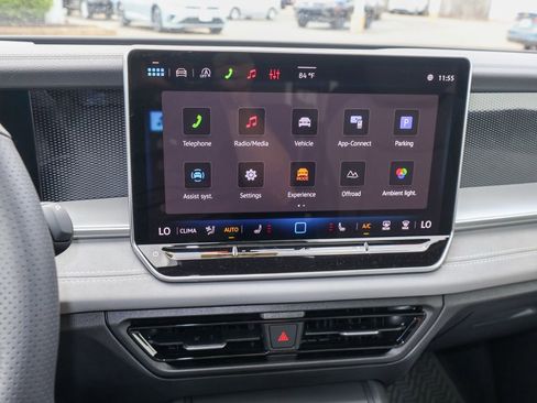New 2026 Volkswagen Tiguan SE R-Line AWD/4WD image 19