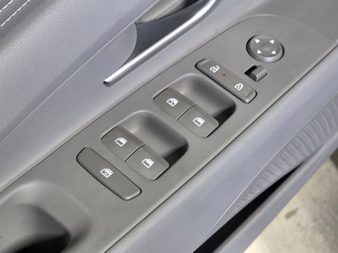 Certified 2025 Hyundai Elantra Sport image 21