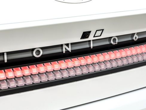 Used 2025 Hyundai Ioniq 6 SE image 9