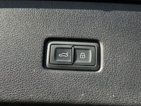 Used 2021 Audi Q8 Premium Plus AWD/4WD image 10