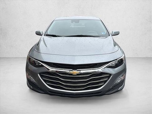 Used 2024 Chevrolet Malibu LT FWD image 2