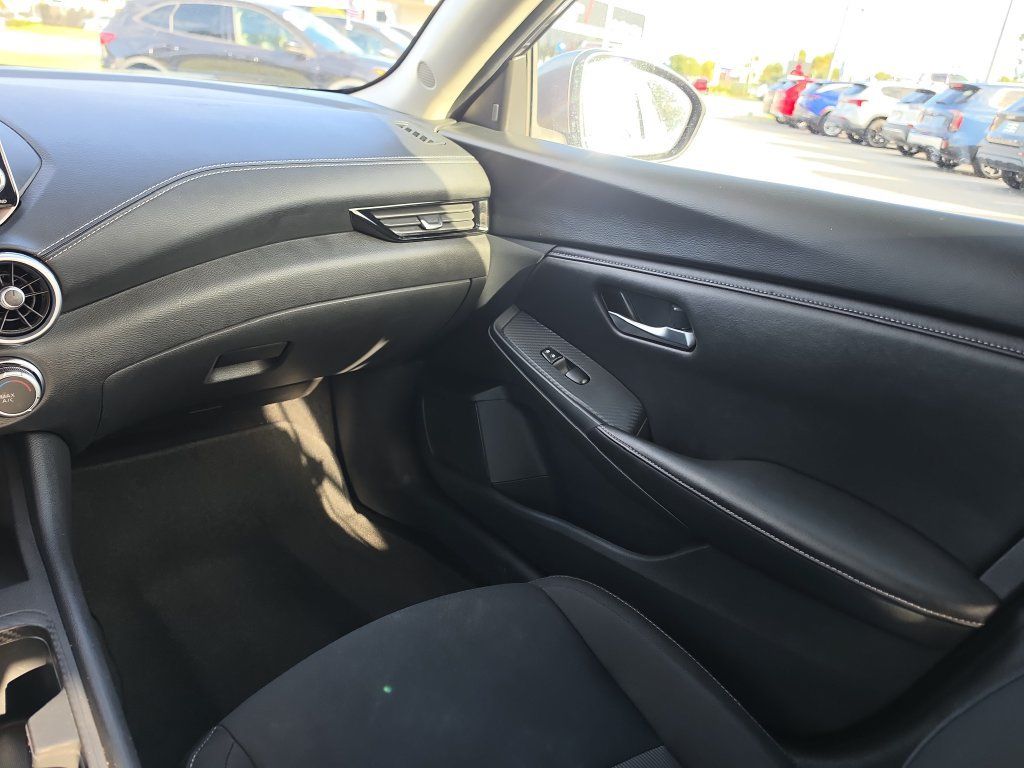 Used 2024 Nissan Sentra SV FWD image 10