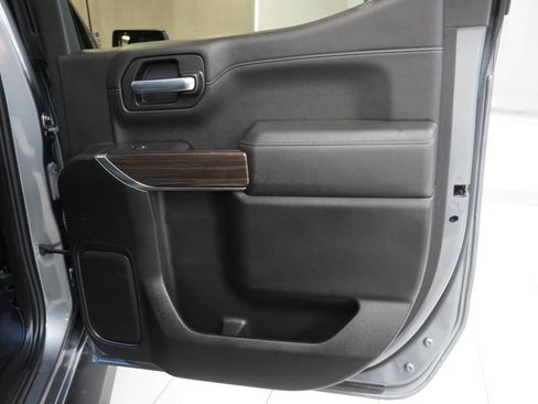 Used 2021 Chevrolet Silverado 1500 LT Trail Boss w/ Convenience Package II AWD/4WD image 31