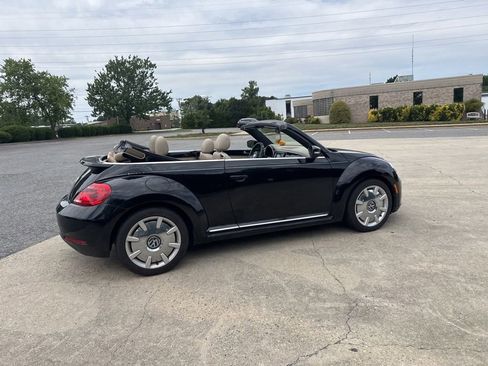Used 2013 Volkswagen Beetle 2.5 FWD image 8