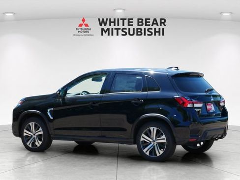 Used 2025 Mitsubishi Outlander Sport SE AWD/4WD image 4