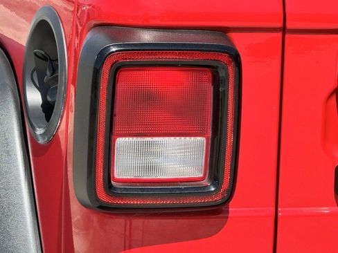 Used 2020 Jeep Wrangler Unlimited Sport S AWD/4WD image 13