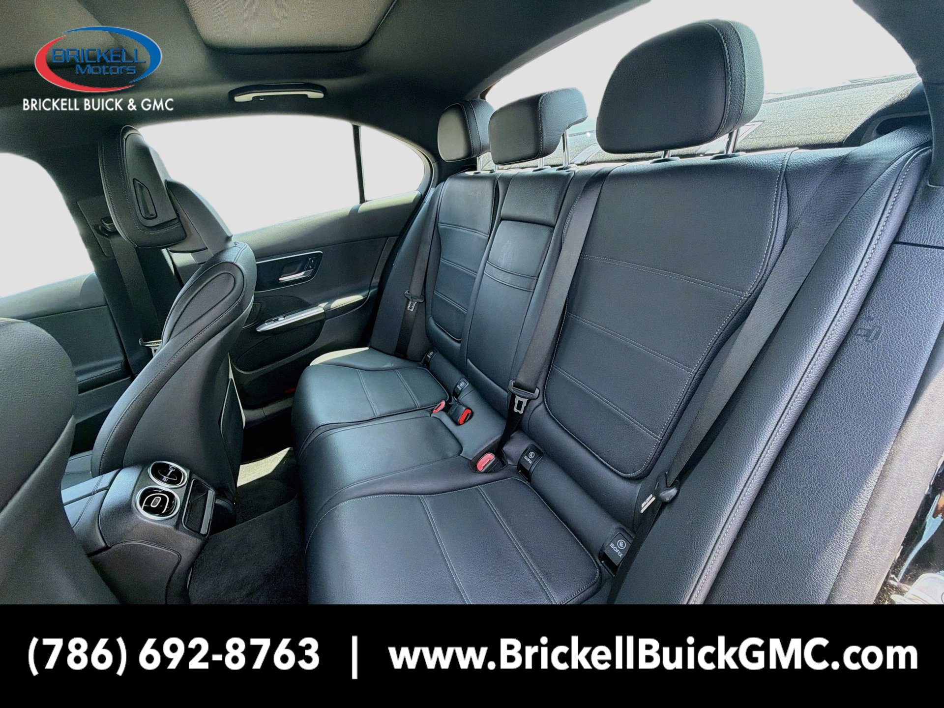 Used 2025 Mercedes-Benz C 300 Sedan image 20