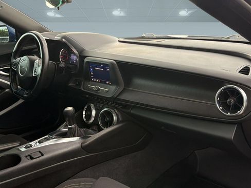 Used 2022 Chevrolet Camaro LT RWD image 26