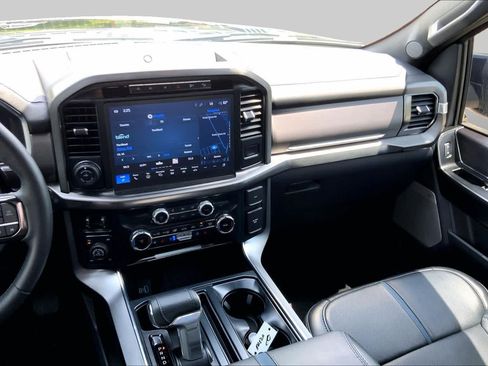 Used 2024 Ford F150 Platinum w/ FX4 Off-Road Package AWD/4WD image 7