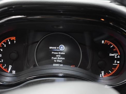 Used 2024 Dodge Durango SXT image 24