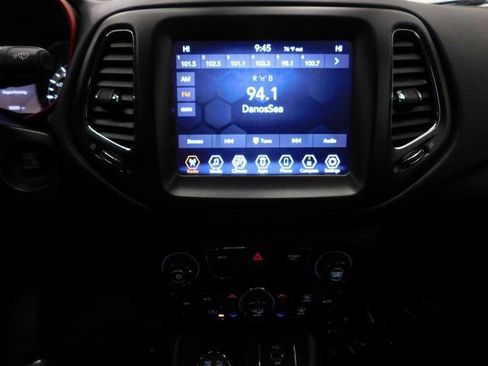 Used 2020 Jeep Compass Trailhawk image 48
