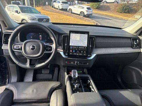 Certified 2025 Volvo XC90 T8 Ultra w/ Protection Package Premier image 16