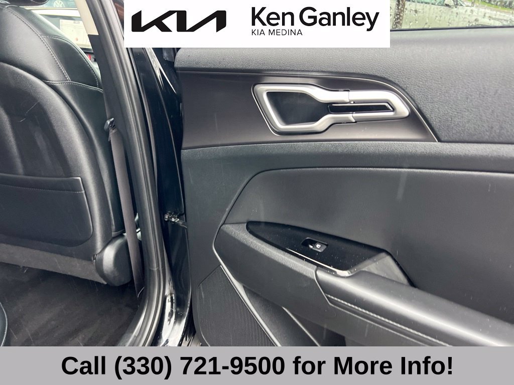Certified 2024 Kia Sportage EX FWD image 53