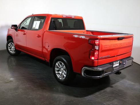 Used 2023 Chevrolet Silverado 1500 LT AWD/4WD image 2