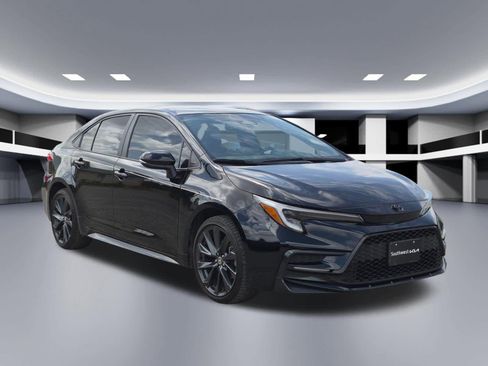 Used 2024 Toyota Corolla SE FWD image 8