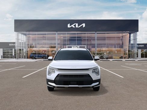 New 2025 Kia Niro EX w/ EX Cold Weather Package image 2
