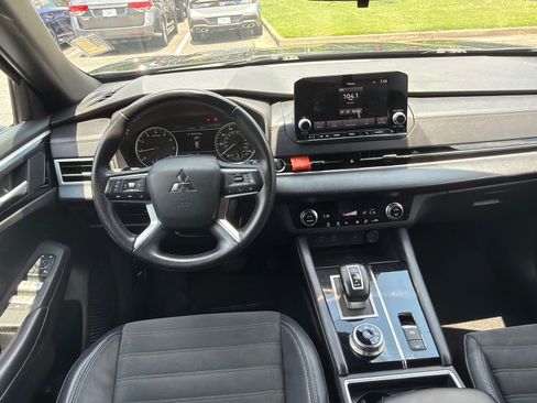 Used 2022 Mitsubishi Outlander SE FWD image 24