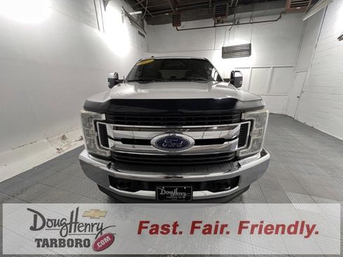 Used 2017 Ford F250 XLT image 5