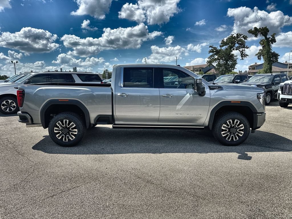 New 2026 GMC Sierra 2500 Denali Ultimate AWD/4WD image 10