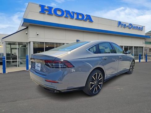 Used 2026 Honda Accord Touring image 4