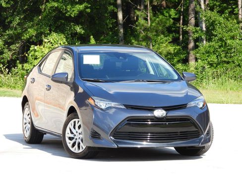 Used 2019 Toyota Corolla LE FWD image 11