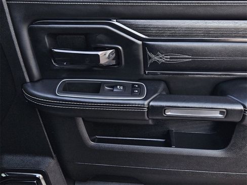 Used 2022 RAM 3500 Limited image 29