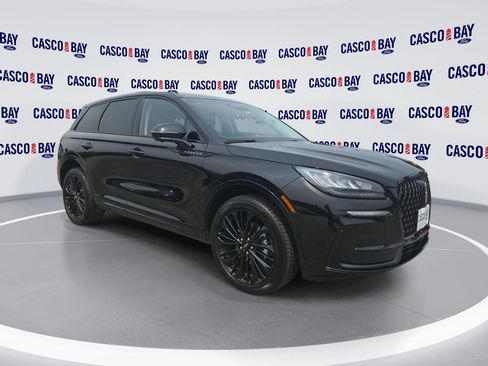 Used 2023 Lincoln Corsair AWD w/ Equipment Group 101A image 1