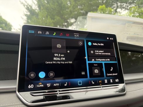New 2026 Volkswagen Tiguan SE R-Line AWD/4WD image 25