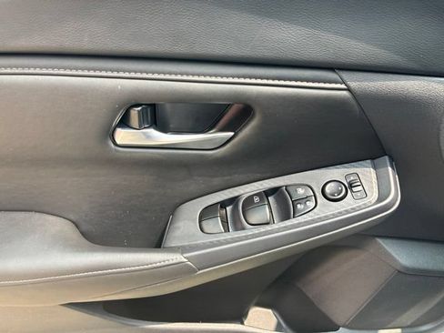 Used 2025 Nissan Sentra SV w/ All-Weather Package FWD image 20