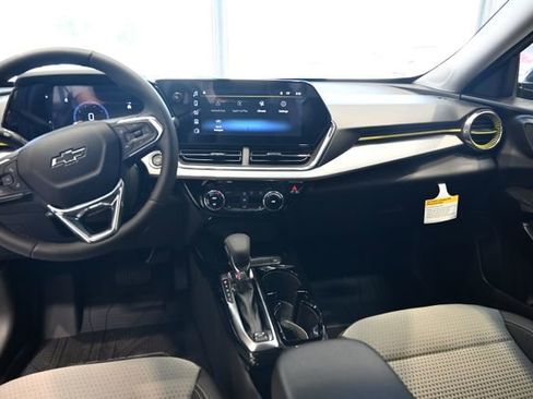 New 2026 Chevrolet Trax LT w/ Driver Confidence Package FWD image 12