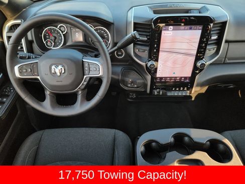 Used 2025 RAM 2500 Big Horn AWD/4WD image 38