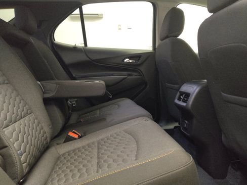 Used 2019 Chevrolet Equinox LT FWD image 19