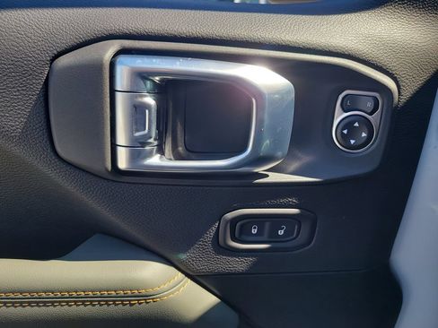 New 2026 Jeep Gladiator Mojave AWD/4WD image 17