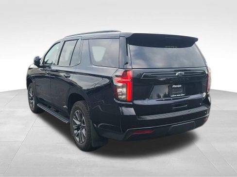 Used 2024 Chevrolet Tahoe Z71 w/ Luxury Package AWD/4WD image 5