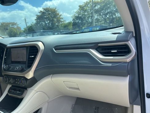 Used 2023 GMC Acadia Denali w/ Denali Ultimate Package image 23