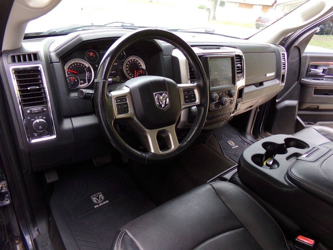 Used 2017 RAM 1500 Laramie w/ Convenience Group RWD image 16