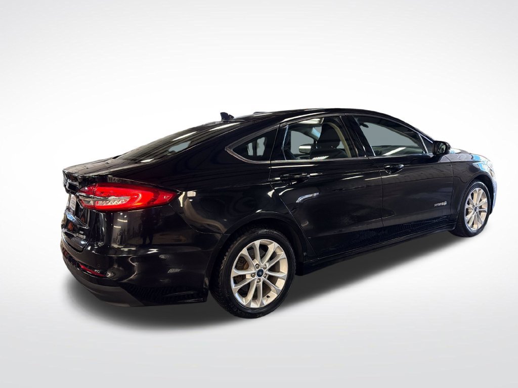 Used 2019 Ford Fusion SE FWD image 5