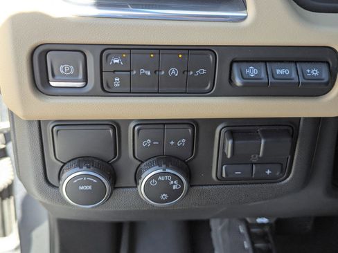 Used 2021 Chevrolet Tahoe Premier w/ Premium Package RWD image 36