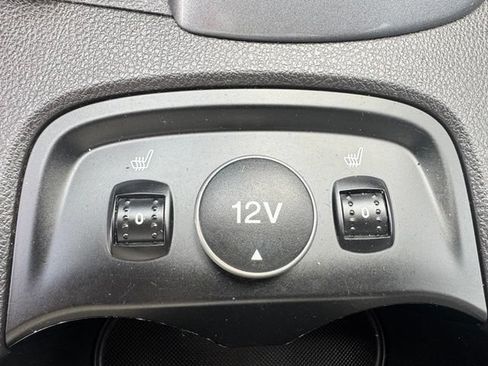 Used 2012 Ford Focus Titanium FWD image 14