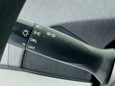 Used 2014 Toyota Prius Three FWD image 12