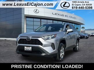 Used 2022 Toyota RAV4 XLE w/ Convenience Package AWD/4WD video 1