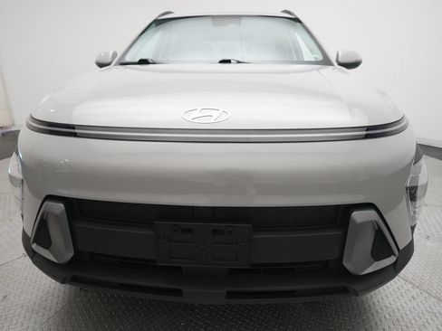 Used 2025 Hyundai Kona SEL AWD/4WD image 21