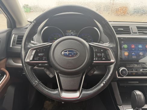 Used 2019 Subaru Outback 2.5i Touring w/ Popular Package #3A AWD/4WD image 16