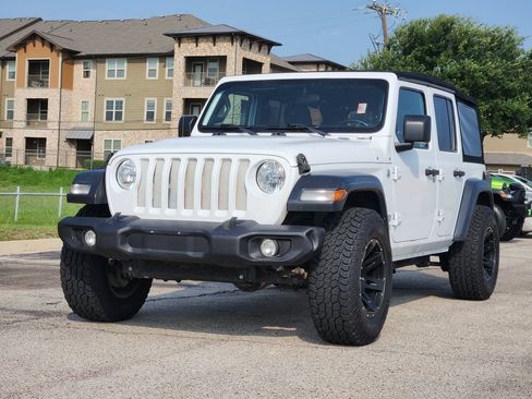 Used 2018 Jeep Wrangler Unlimited Sport S AWD/4WD image 2