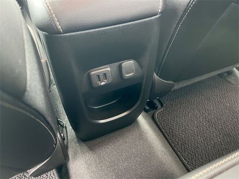 Used 2022 GMC Canyon Denali image 20