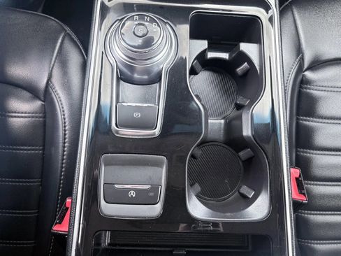 Used 2019 Ford Edge SEL w/ Equipment Group 201A FWD image 21