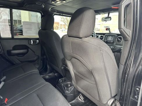 Used 2019 Jeep Wrangler Unlimited Sport S AWD/4WD image 20